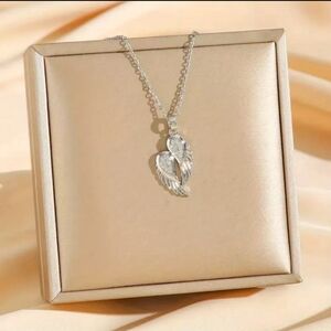 New Elegant Silver Angel Wing Necklace
